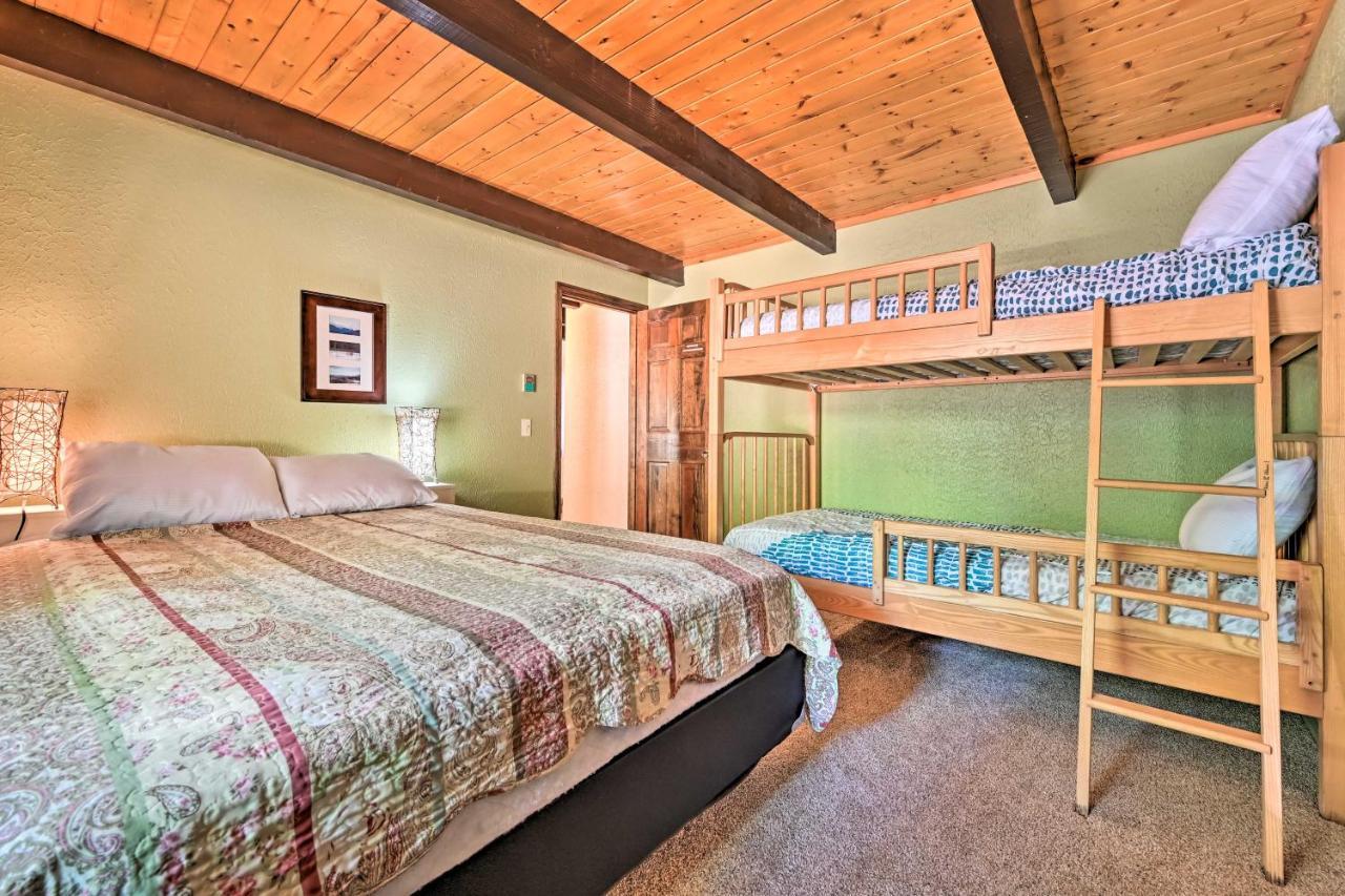Swiss-Style Chalet With Fireplace - Near Story Land! Бартлет Екстериор снимка
