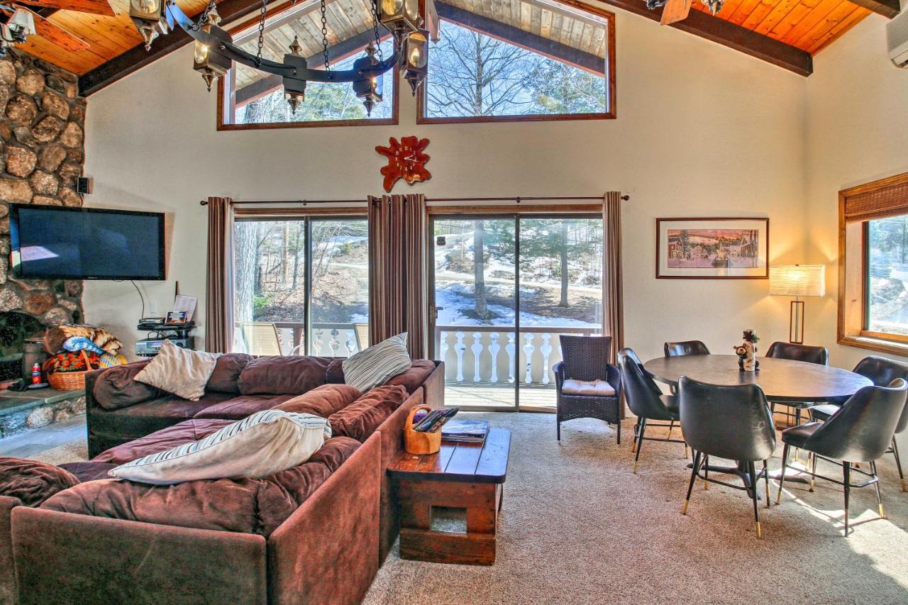 Swiss-Style Chalet With Fireplace - Near Story Land! Бартлет Екстериор снимка